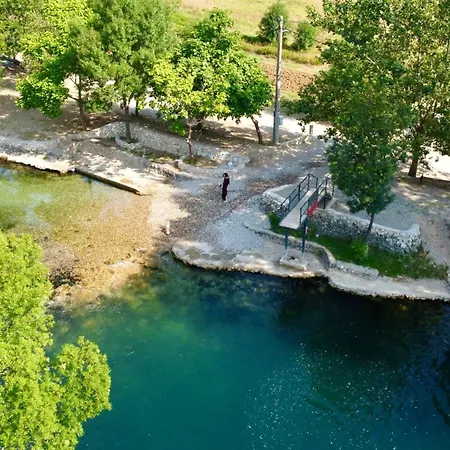 Riverside Trebizat