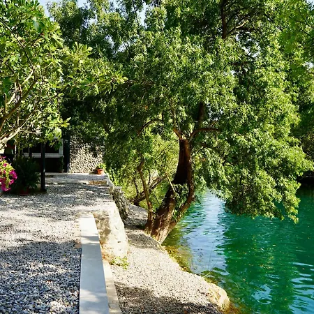 Riverside * Trebizat